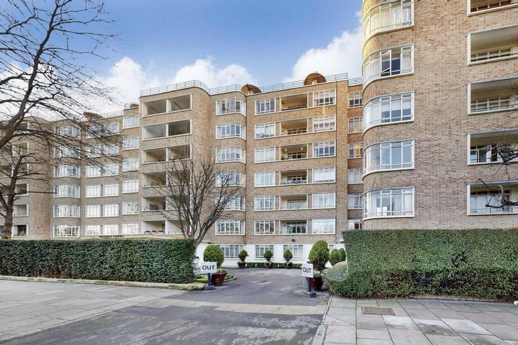 3 bedroom apartment for sale in Prince Albert Road, London, NW8