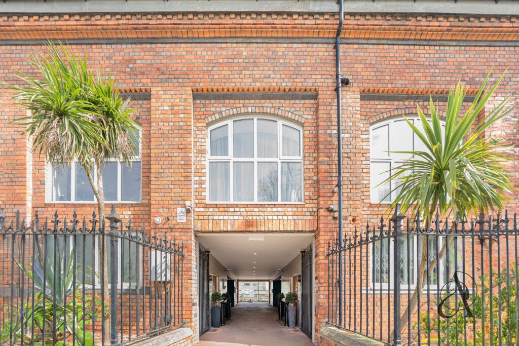 Main image of property: Gloucester Avenue, London