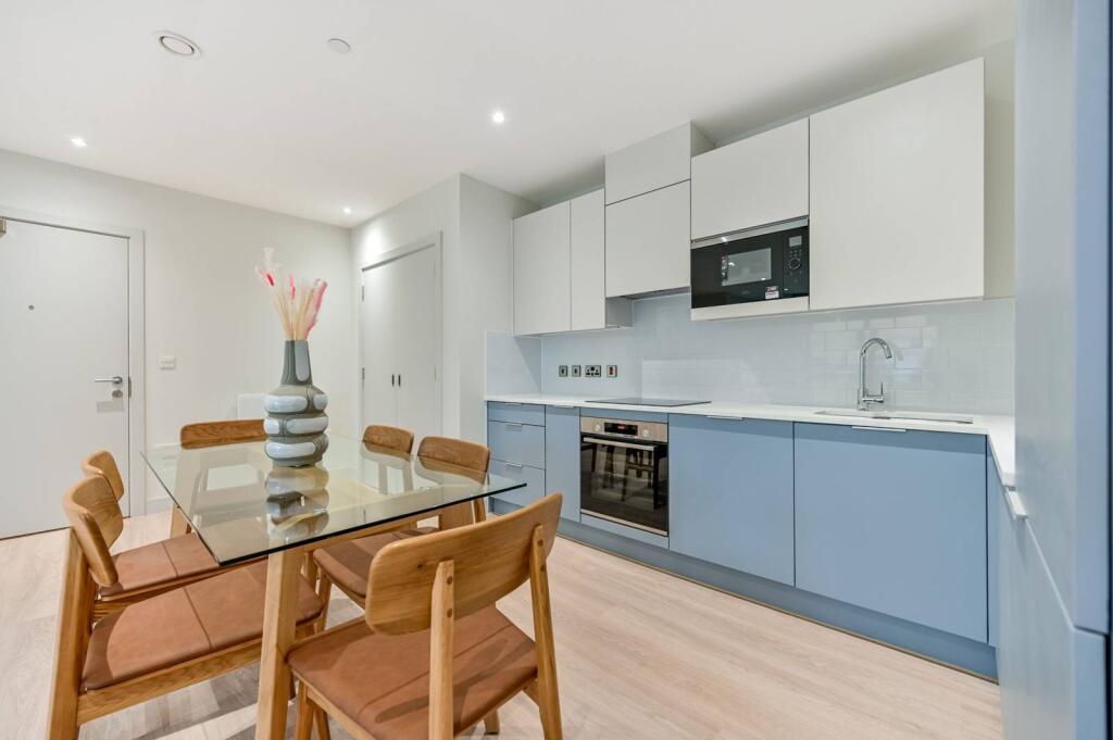 Main image of property: The Oakgate, Leatherhead, KT22