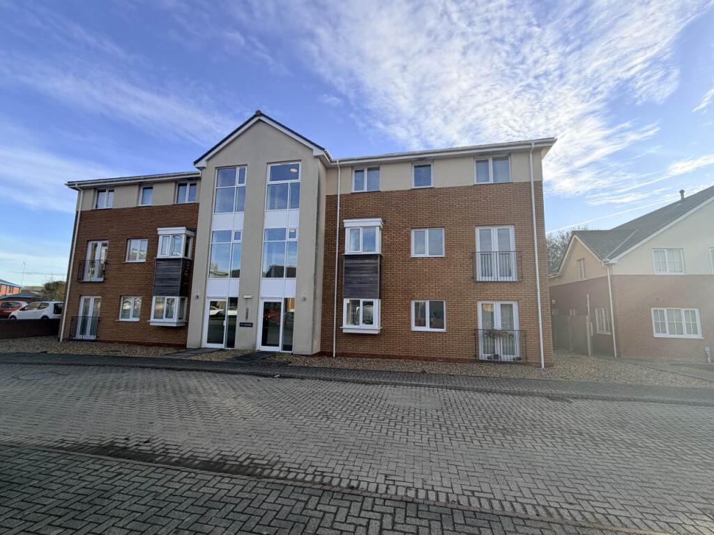 Main image of property: Ty Ceredig, Clos Gwilym, Llanbadarn Fawr