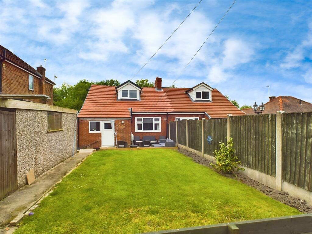 Main image of property: Featherstone Lane, Featherstone