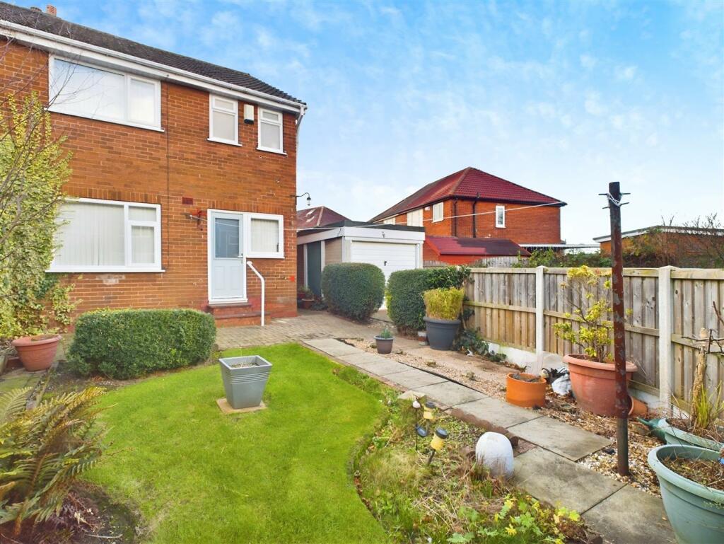 Main image of property: Katrina Grove, Featherstone