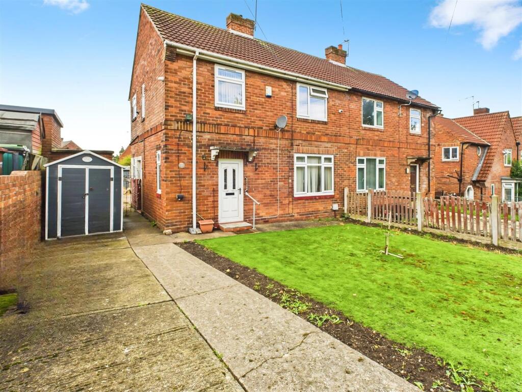 Main image of property: Broadway, Pontefract