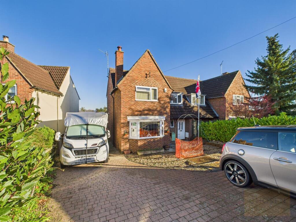 Main image of property: Barrow Hill, Churchdown, Gloucester