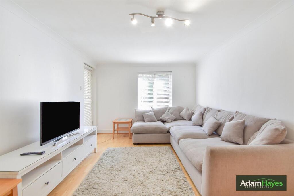 Main image of property: Woodside Grange, Woodside Park, N12