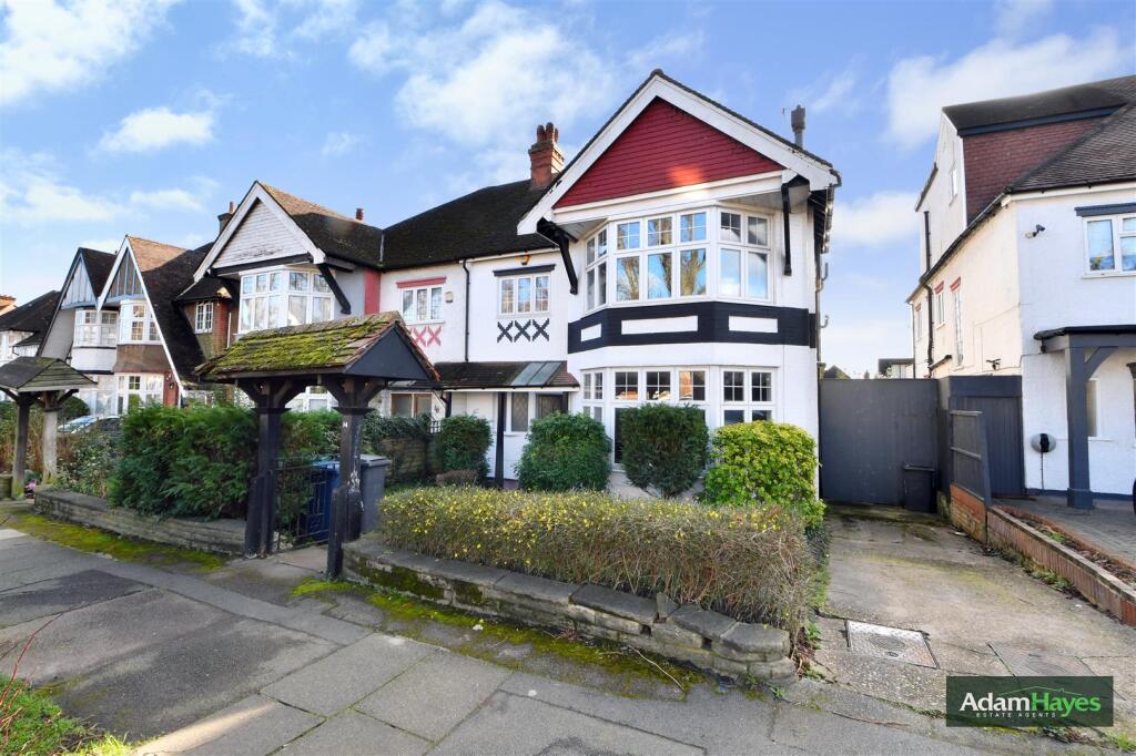 Main image of property: Friern Watch Avenue, North Finchley, N12