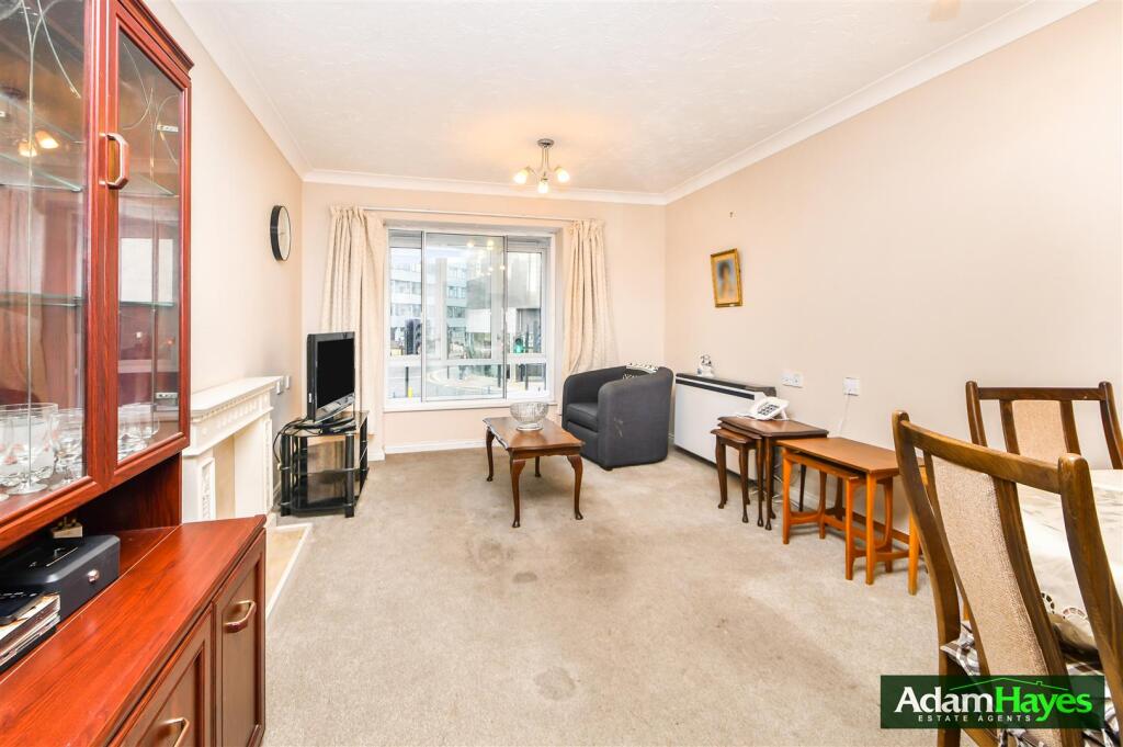 Main image of property: Kingsway, North Finchley, N12