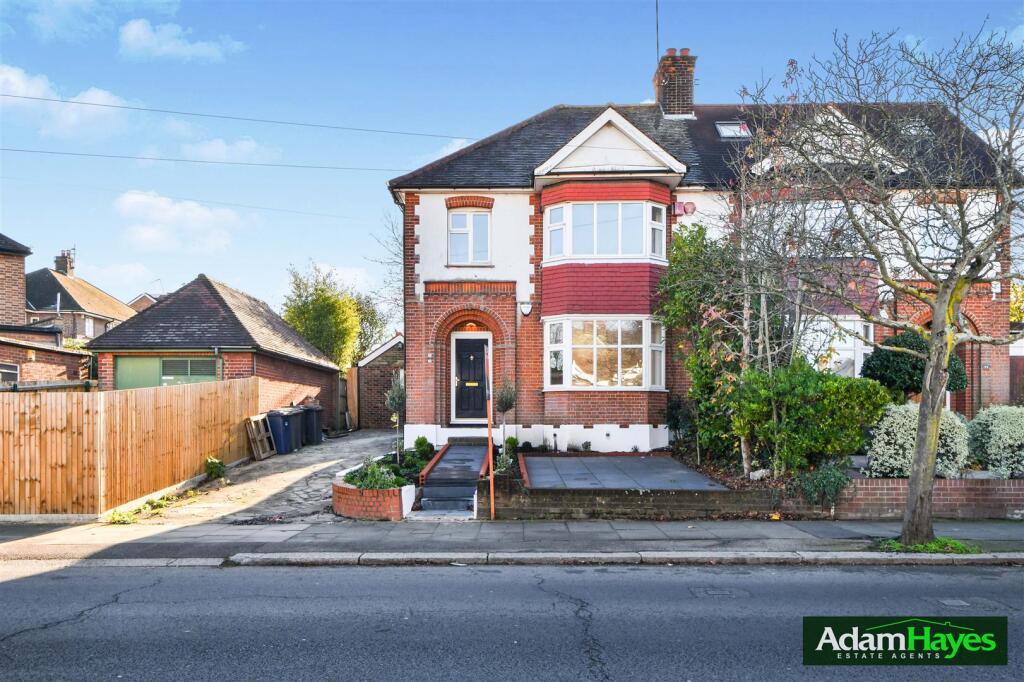 Main image of property: Lullington Garth, Woodside Park, N12