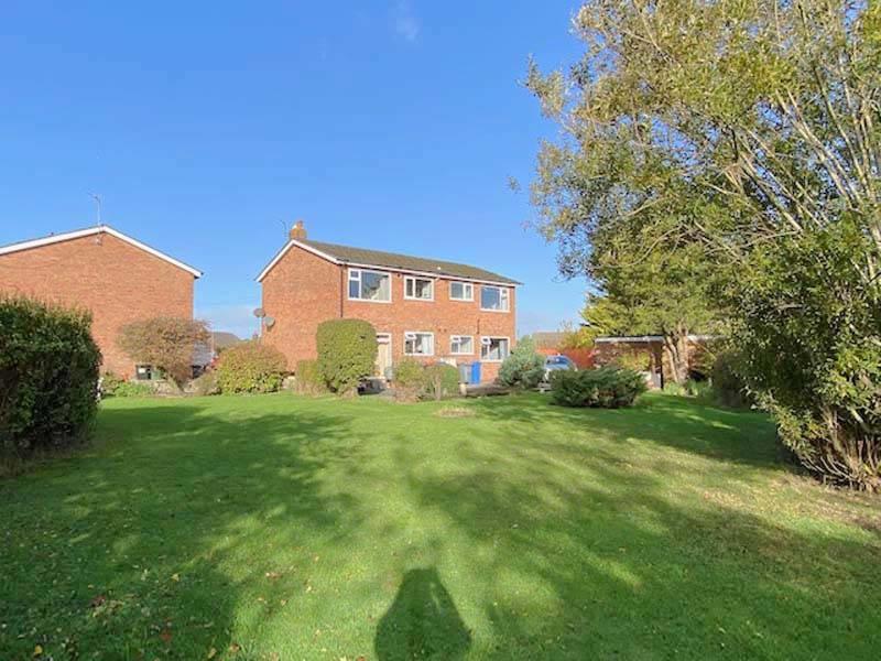 2 bedroom apartment for sale in Briarwood Court Briarwood Close