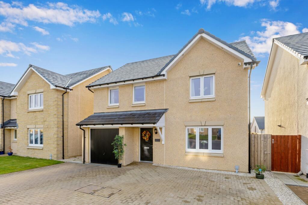 Main image of property: 4 Rosebank Place, Penicuik, EH26 0GD