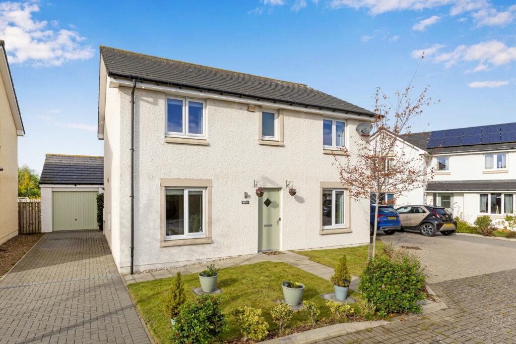 Main image of property: 31 Rowan Place, East Calder, EH53 0HQ