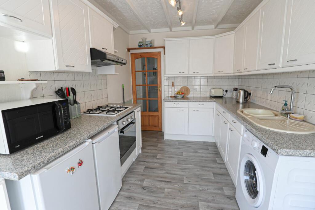 2 bedroom bungalow for sale in Hawthorn Road, Bolton le Sands