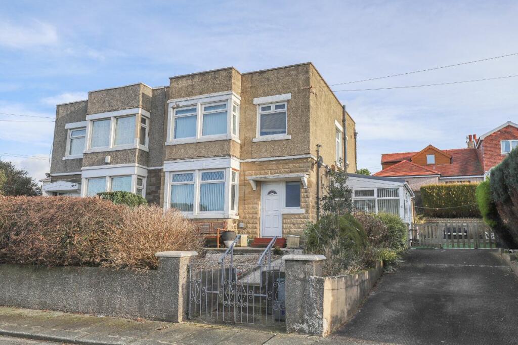 1 bedroom flat for sale in Eldon Grove, Heysham, Morecambe, LA3