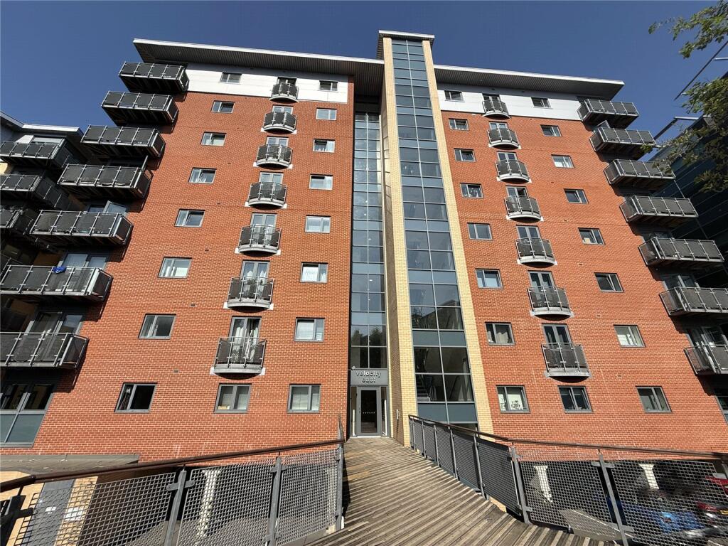 Main image of property: Velocity East, 4 City Walk, Leeds, LS11