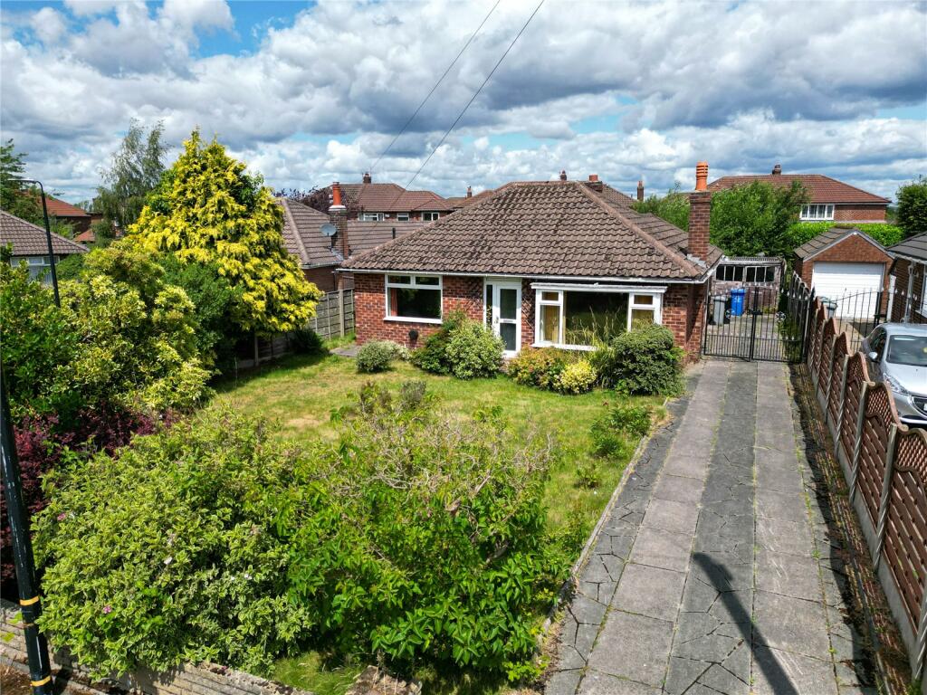 2 bedroom bungalow for sale in Thorneycroft Close, Timperley, Cheshire