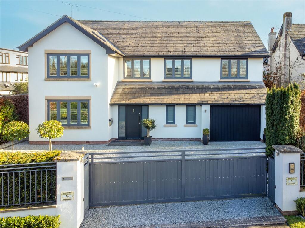 4 bedroom detached house for sale in Gaddum Road, Bowdon, Cheshire, WA14