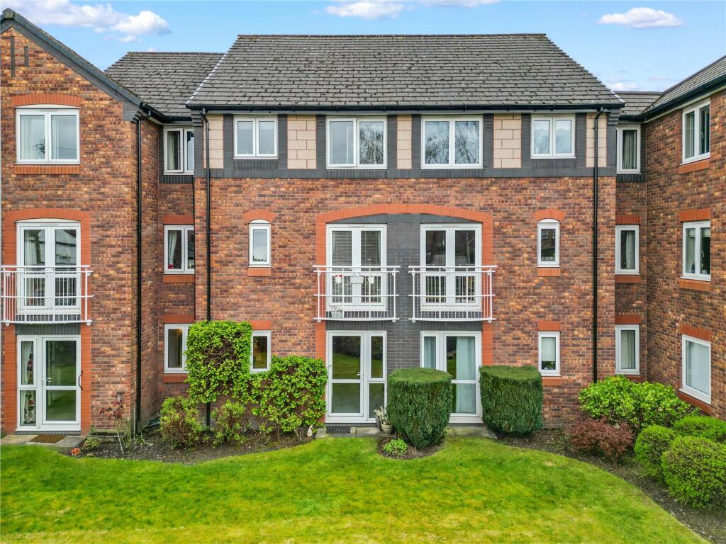 1 bedroom apartment for sale in Park Road, Timperley, Altrincham