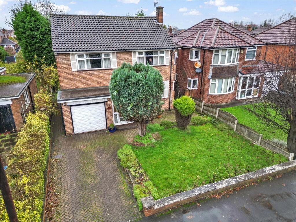 Main image of property: Shaftesbury Avenue, Timperley, Altrincham, Greater Manchester, WA15