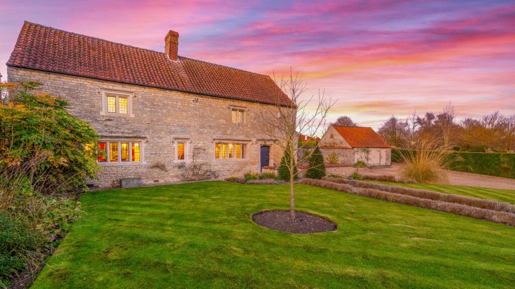 Main image of property: West Street, Wellingore, Lincoln, Lincolnshire, LN5 0JA