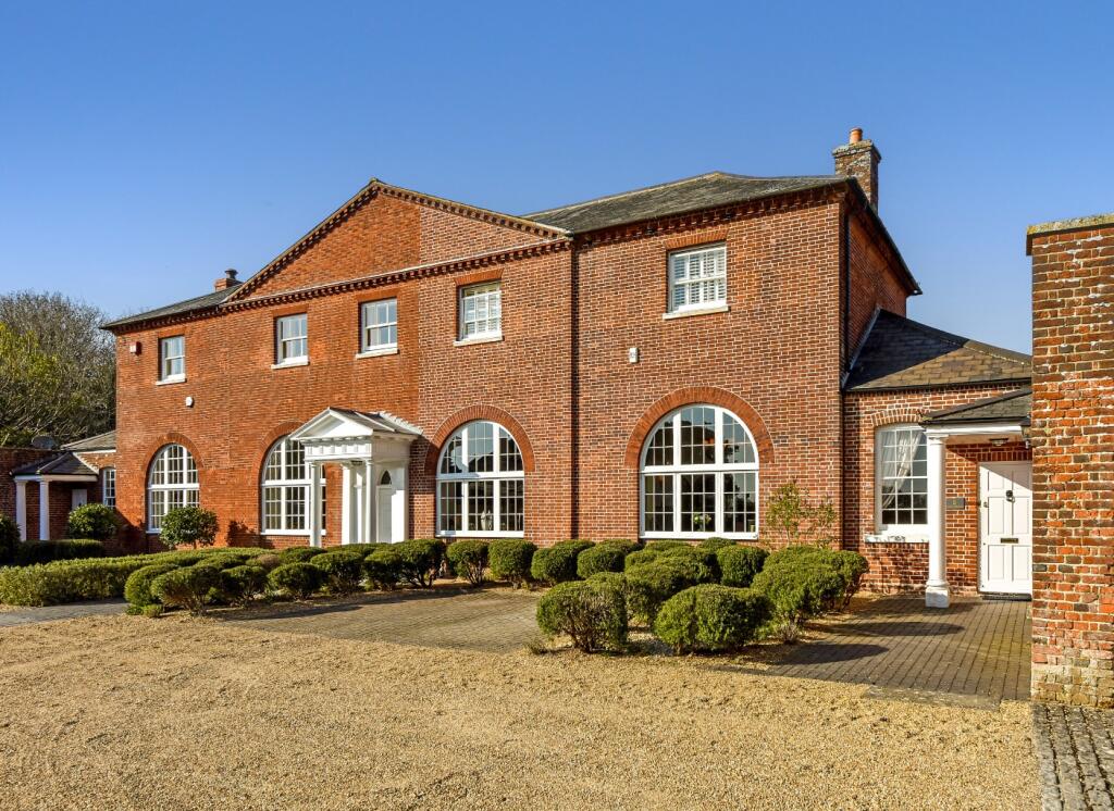 Main image of property: Hook Park Estate, Warsash, SO31 9LH