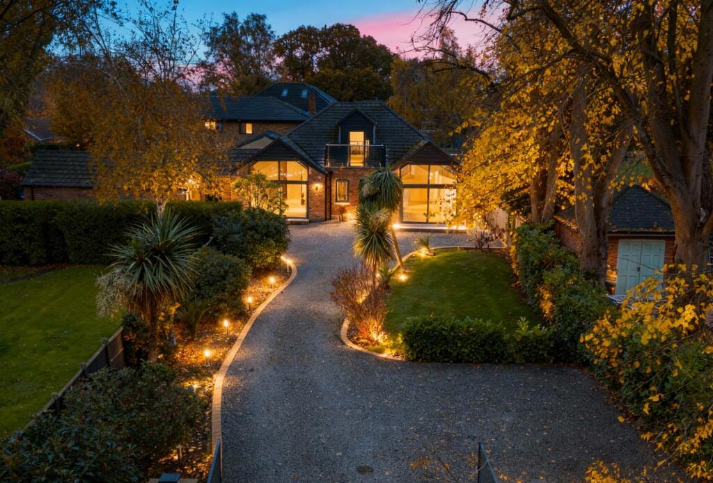 Main image of property: Healing, North East Lincolnshire DN41