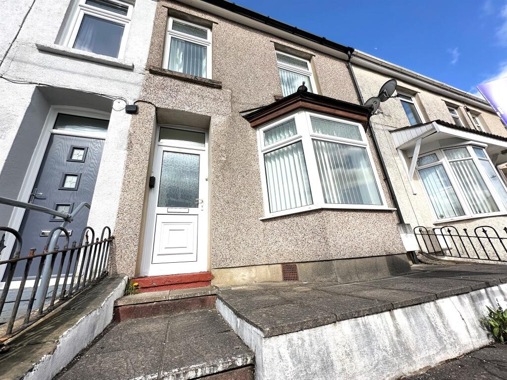 3 bedroom terraced house for sale in Bryn Terrace, Brynithel