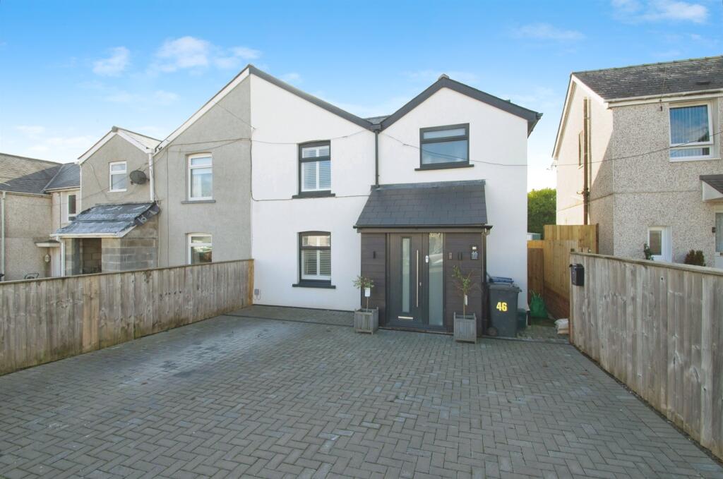 Main image of property: Lilian Grove, Ebbw Vale