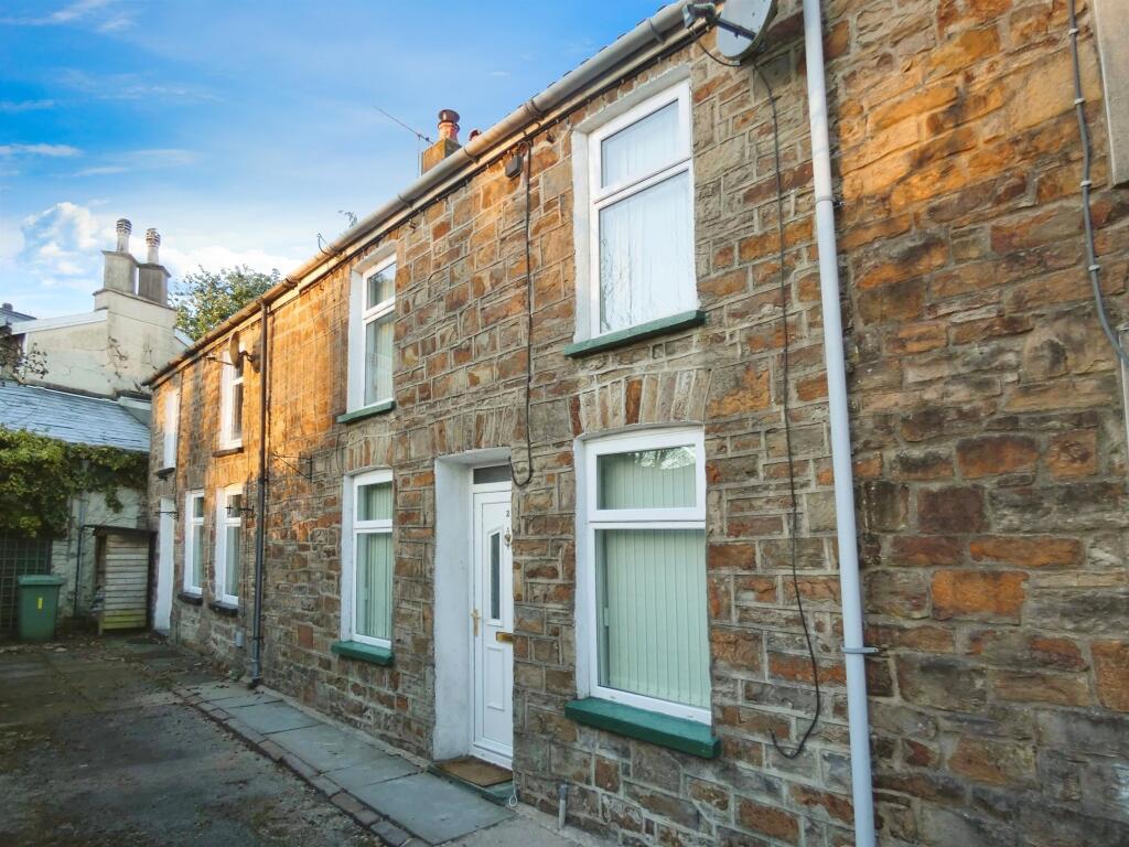 3 bedroom terraced house for sale in Dover Place, Gadlys, Aberdare, CF44