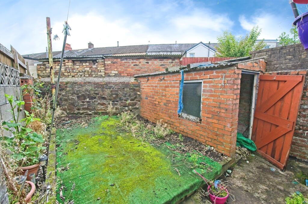 Additional property image - Gadlys Gardens, Aberdare