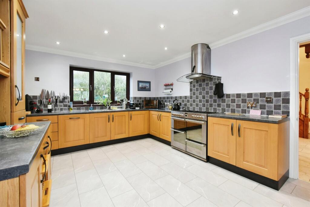 Additional property image - Penderyn Road, Hirwaun, Aberdare