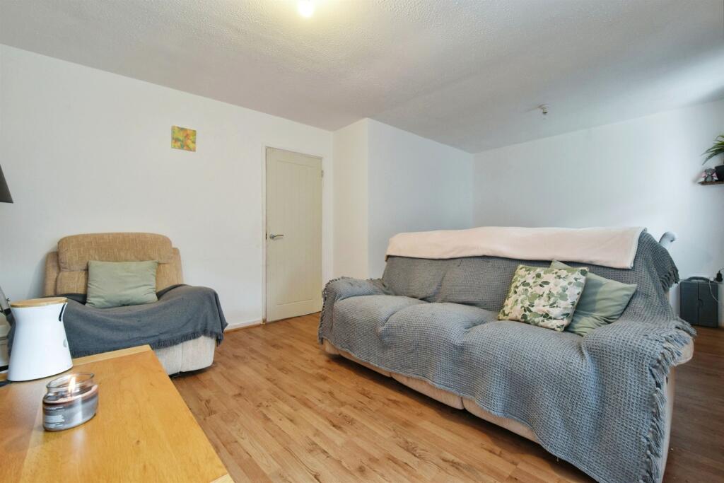Additional property image - Dan-Y-Rhiw, Aberdare