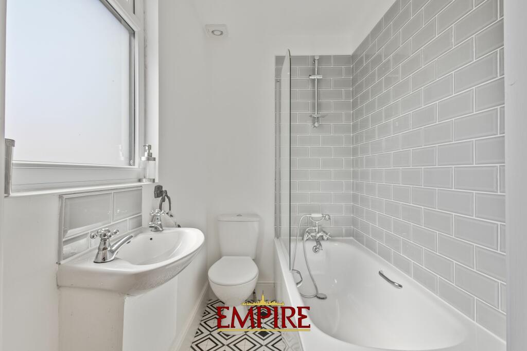Additional property image - Royal Road, Sutton Coldfield, B72