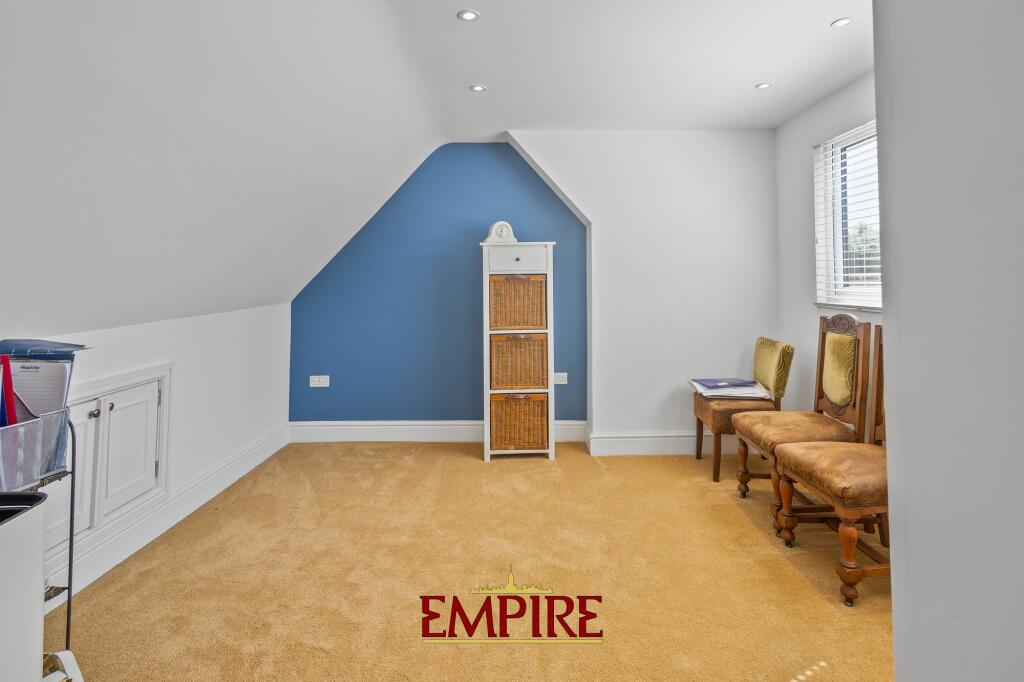 Additional property image - Royal Road, Sutton Coldfield, B72