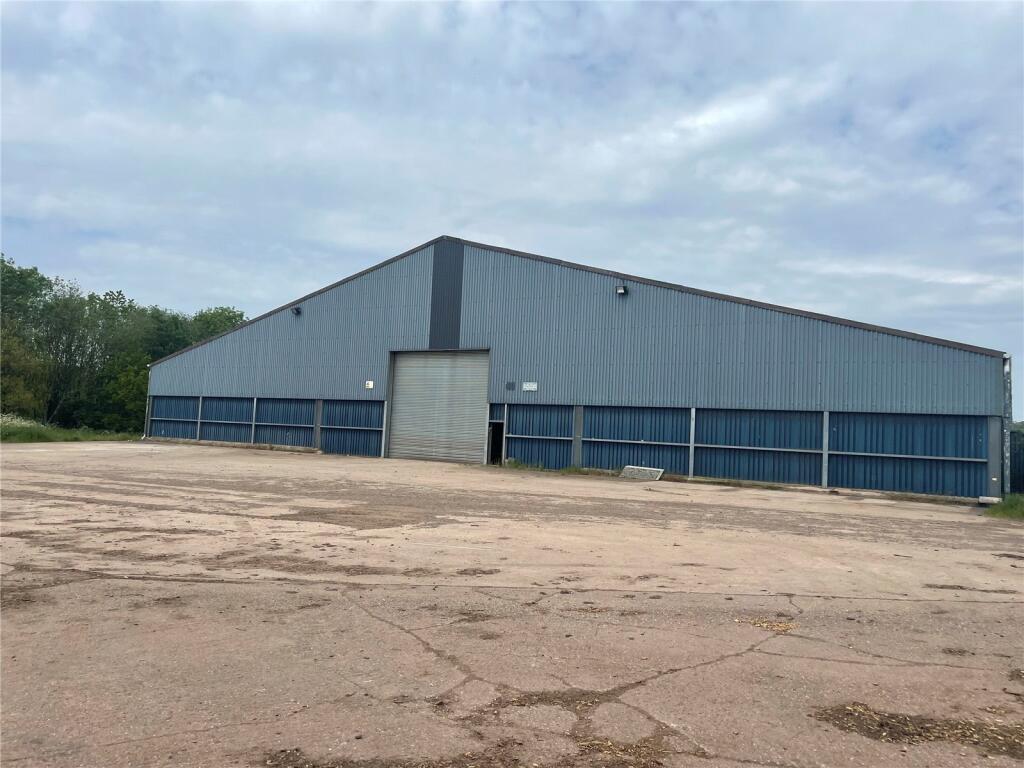 Warehouse to lease in Highlows Farm, Swynnerton Road, Yarnfield, ST15