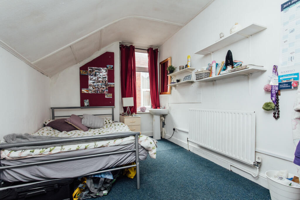 6 bedroom semi-detached house for rent in Lenton Boulevard, Nottingham, Nottinghamshire, NG7