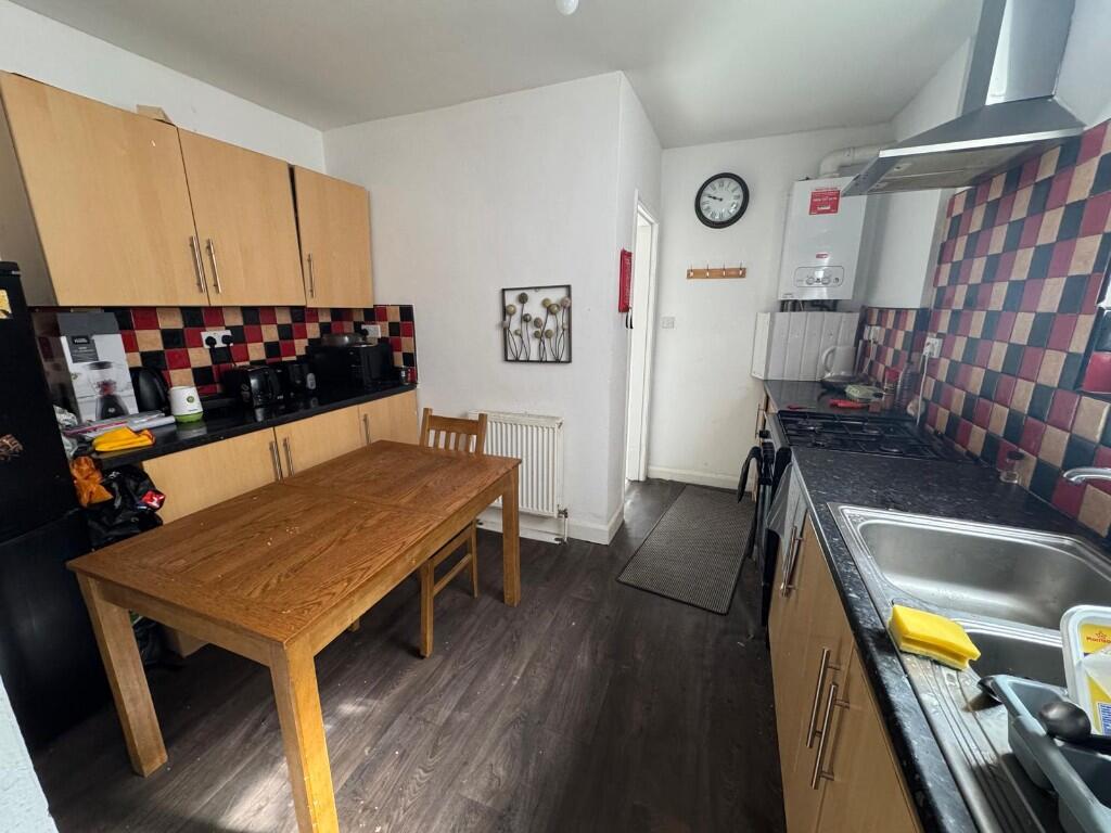 Main image of property: Gregory Boulevard, Nottingham, Nottinghamshire, NG7