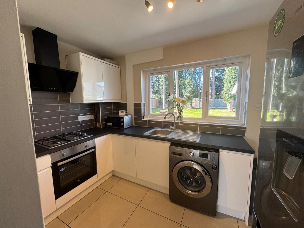 Main image of property: Middleton Boulevard, Nottingham, Nottinghamshire, NG8
