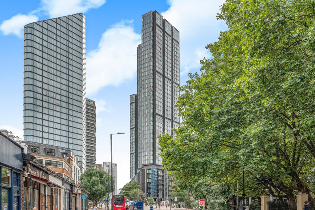 Main image of property: Carrara Tower, 1 Bollinder Place, London, Greater London, EC1V2AF