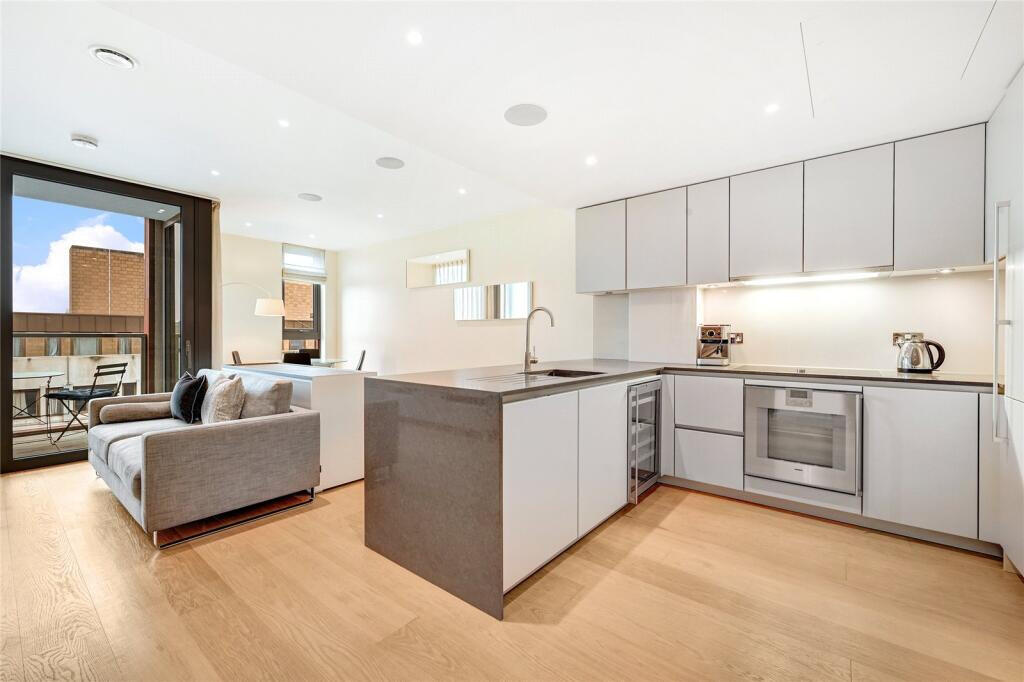 Main image of property: Wellington House, 70 Buckingham Gate, London, SW1E