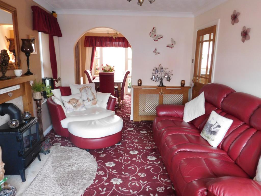 4 bedroom detached house for sale in Thorpe Downs Road, Church Gresley