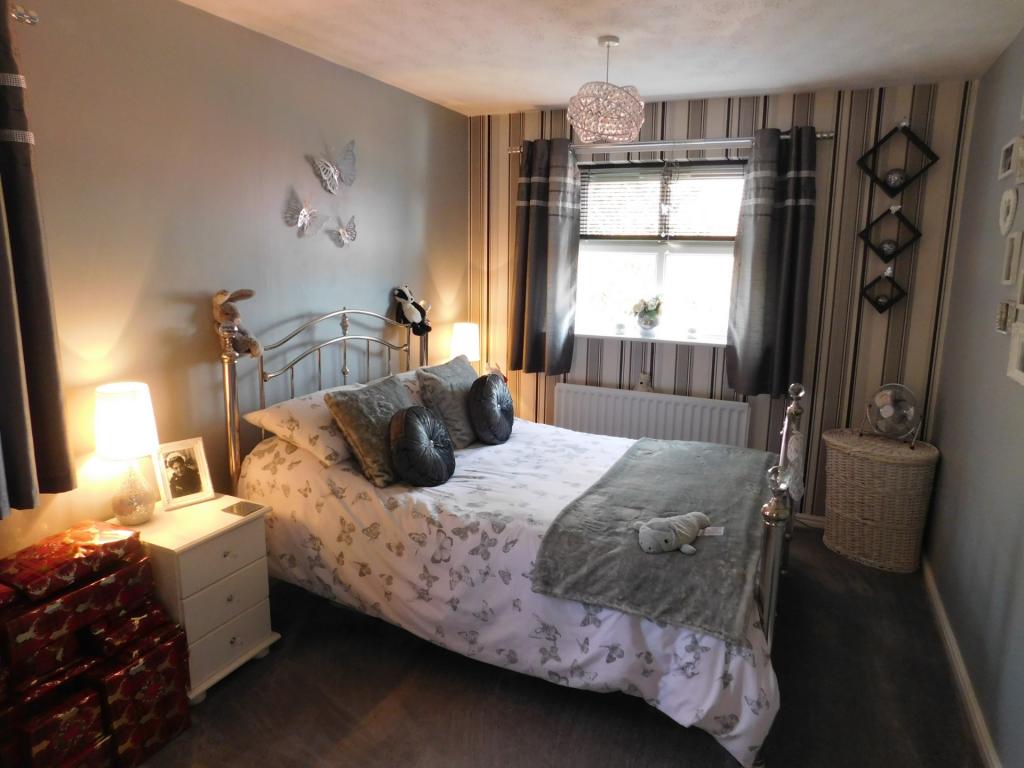 4 bedroom detached house for sale in Thorpe Downs Road, Church Gresley