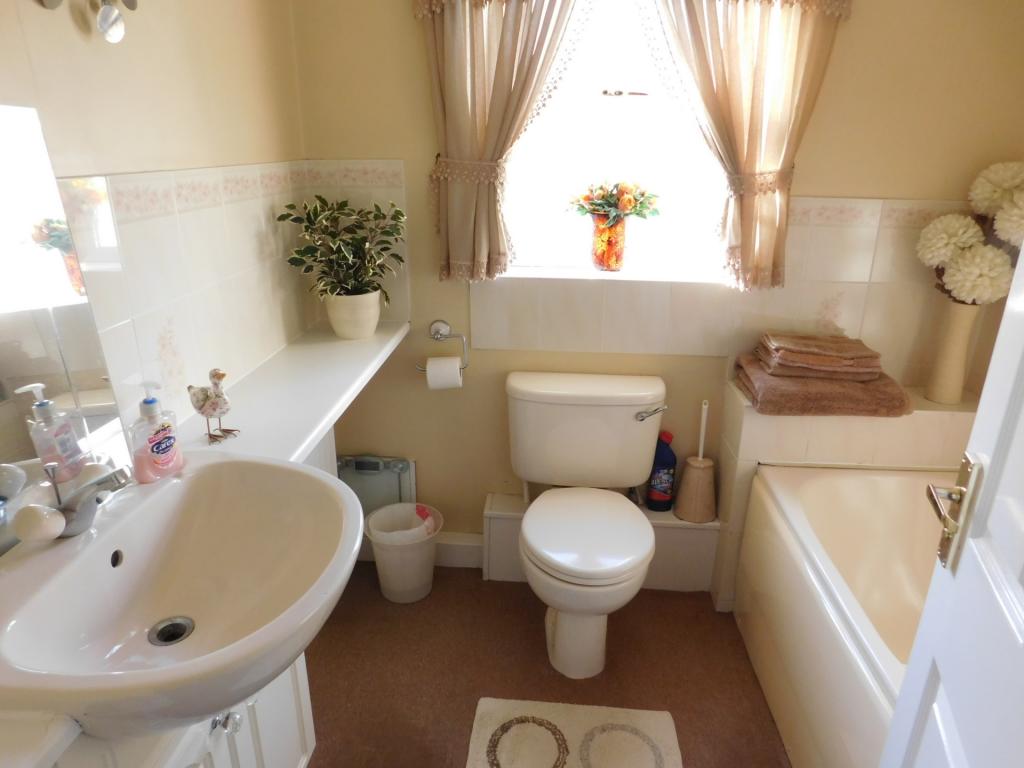 4 bedroom detached house for sale in Thorpe Downs Road, Church Gresley