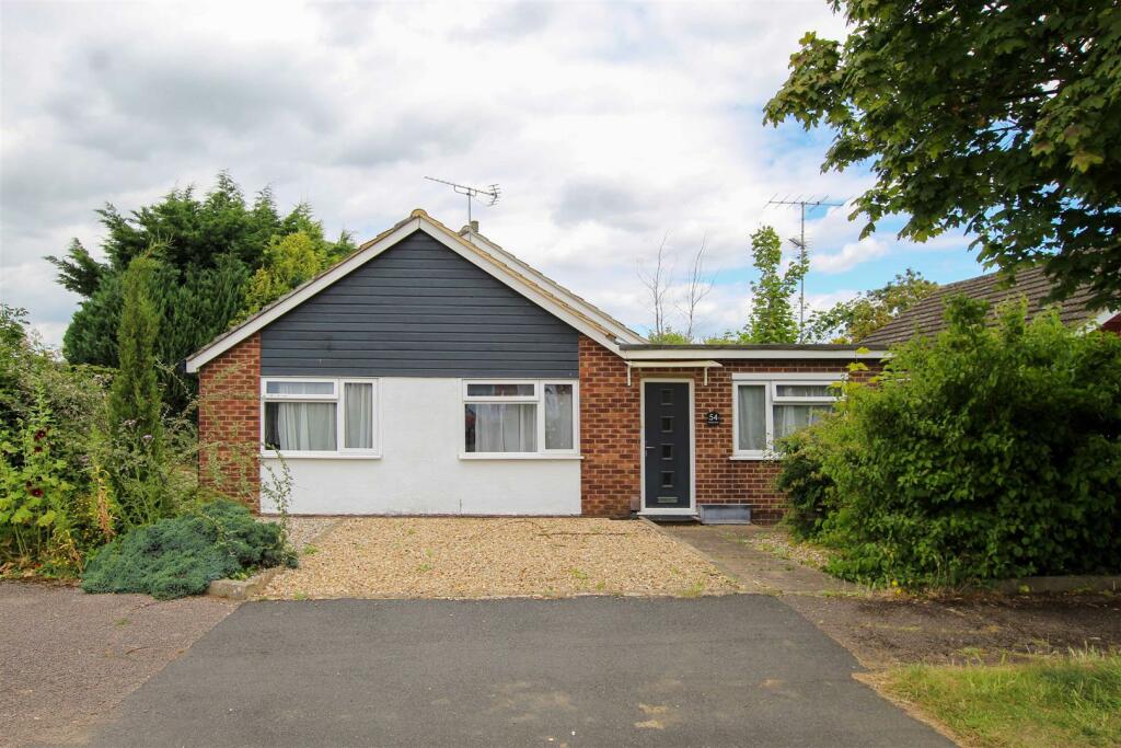 3 bedroom detached bungalow for rent in Tavistock Road, Cambridge, CB4