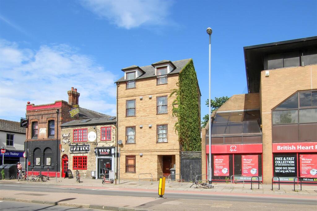 Main image of property: Room 6, East Road, Cambridge