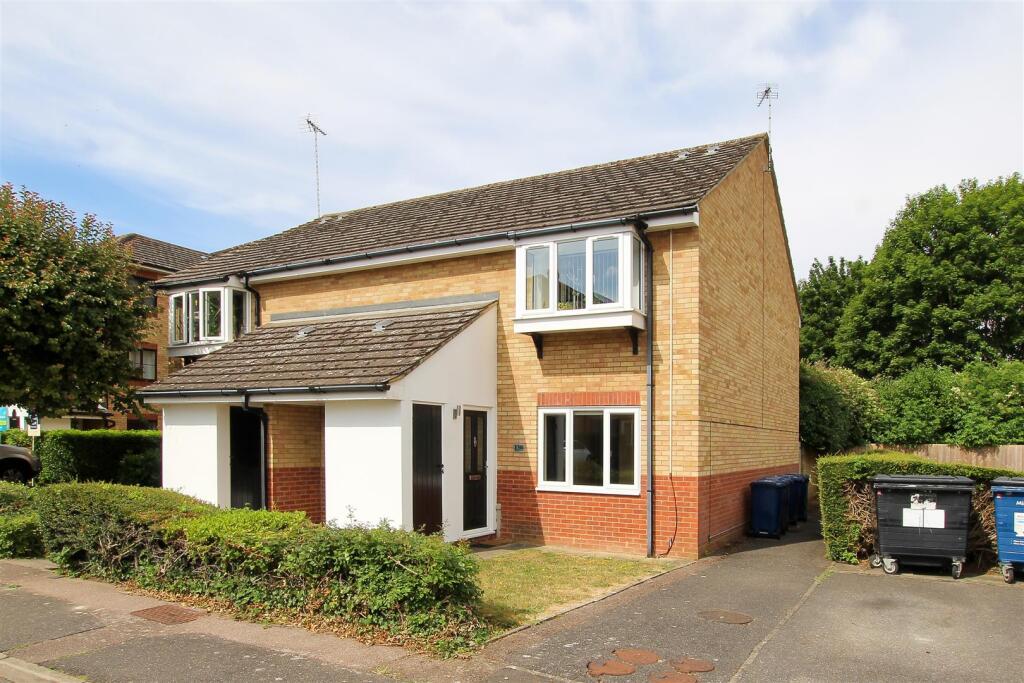 Main image of property: Tamarin Gardens, Cambridge