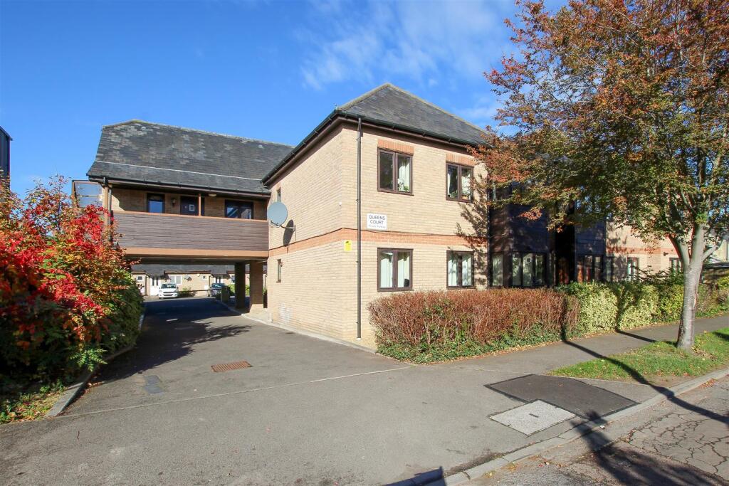 Main image of property: Queens Court, St. Margaret's Square, Cambridge