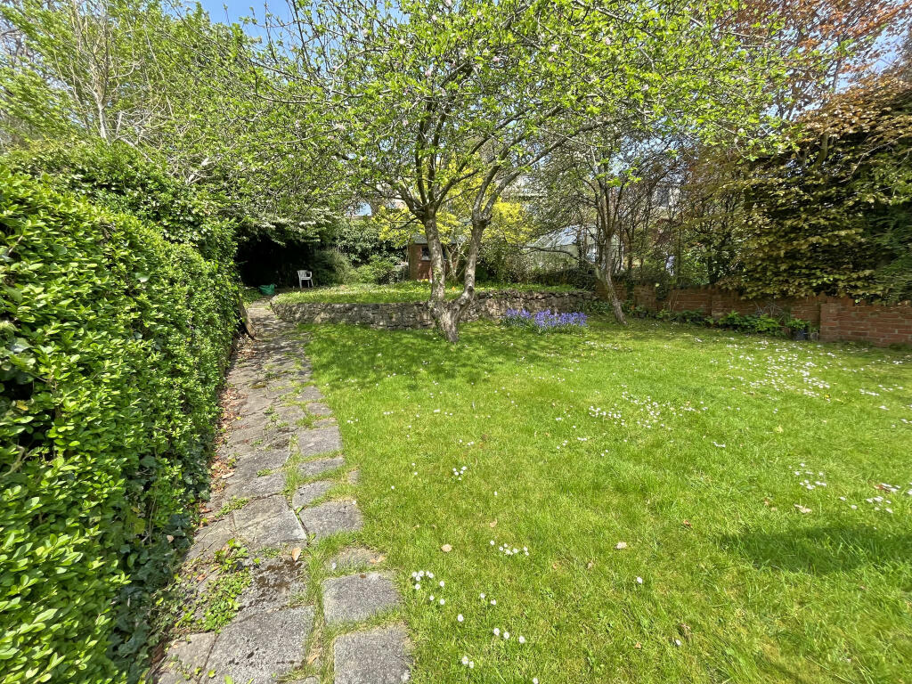 4 bedroom semidetached house for sale in Millbrook Rd, 9 Millbrook Rd