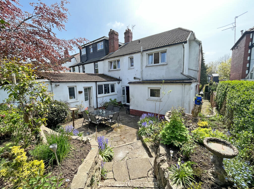 4 bedroom semidetached house for sale in Millbrook Rd, 9 Millbrook Rd
