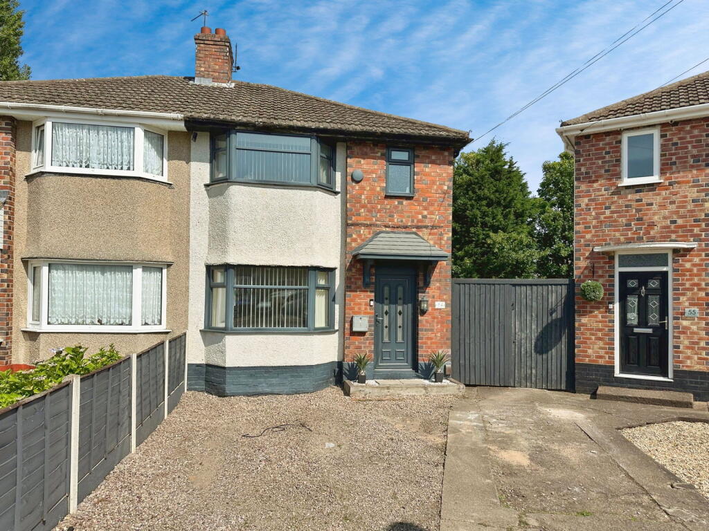 3 bedroom semi-detached house
