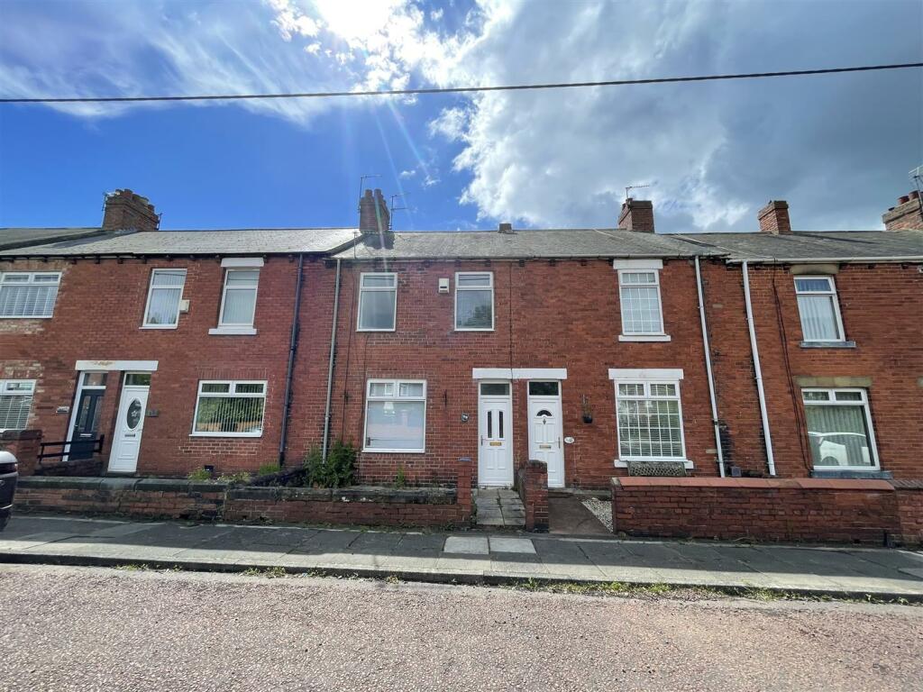 3 bedroom terraced house for sale in Mitchell Street, Birtley, Chester